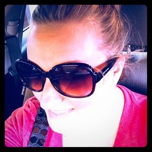 Meet your Posher, Shawnell